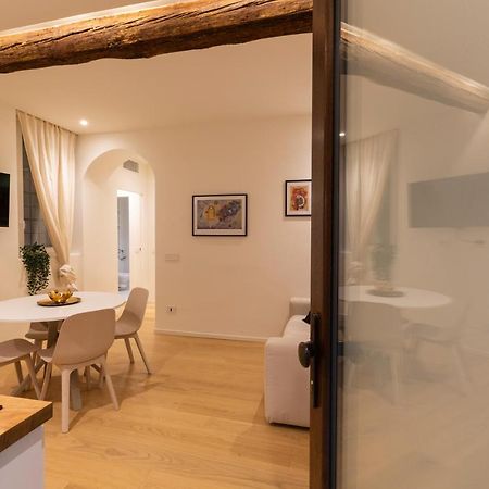 Domus Ticinese Lägenhet Milano Exteriör bild