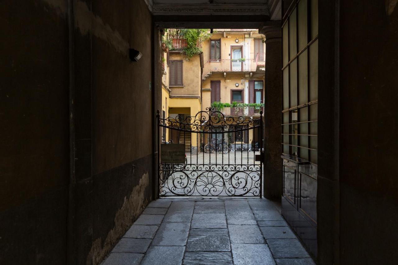 Domus Ticinese Lägenhet Milano Exteriör bild